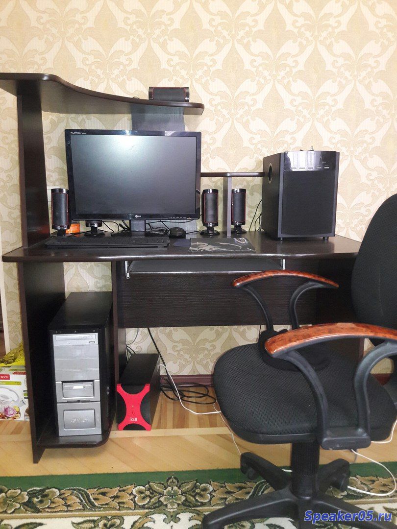 Компьютер, акустика,стол, кресло.Комплект.