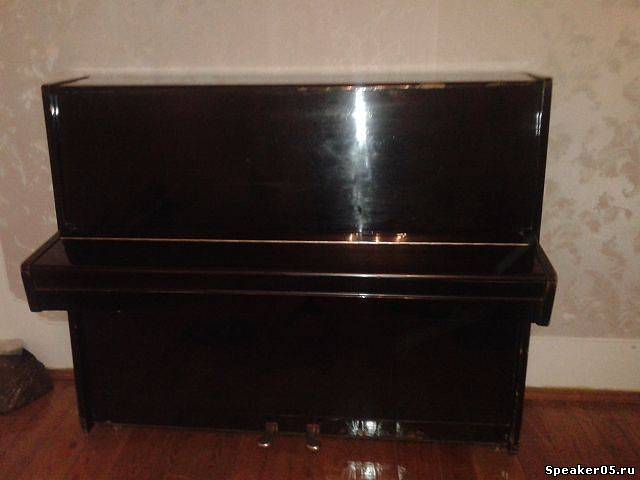 Продам пианино,черное"Октава"