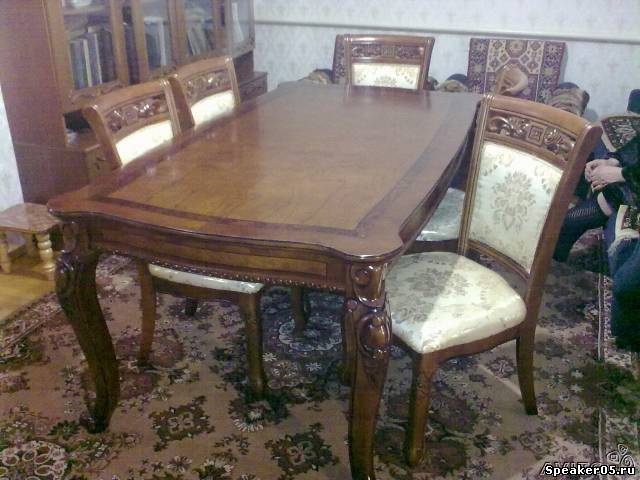Куплю б у стол стулья авито. Стол стулья для кухни Дагестанские. Румынский стол и стулья. Дагестанская мебель столы и стулья. Киргу столы и стулья для кухни.